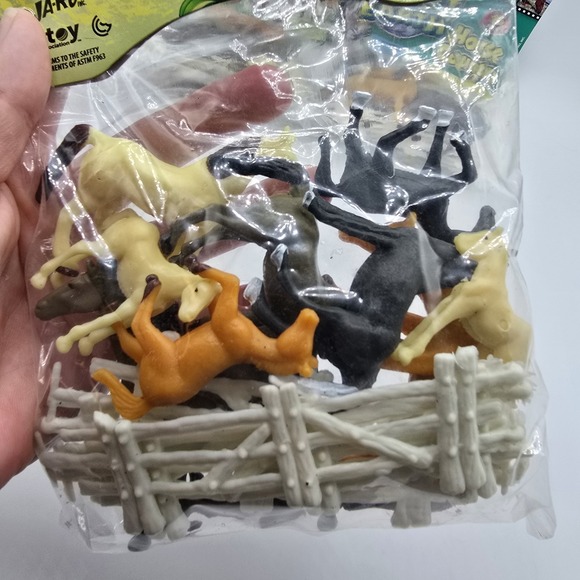 Horse Toy SMALL MINIATURE PLASTIC HORSES Lot Planet Earth Ja-ru Farm 3 Packs - Picture 2 of 11